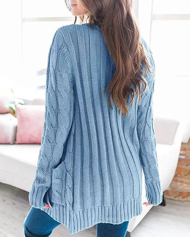 Strickmantel in Weiß mit aufgesetzten Taschen, Seitenansicht