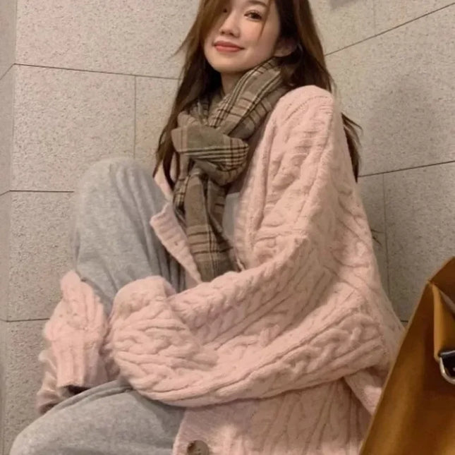 Rosa Oversize Strickmantel mit Zopfmuster, V-Ausschnitt und Kragen