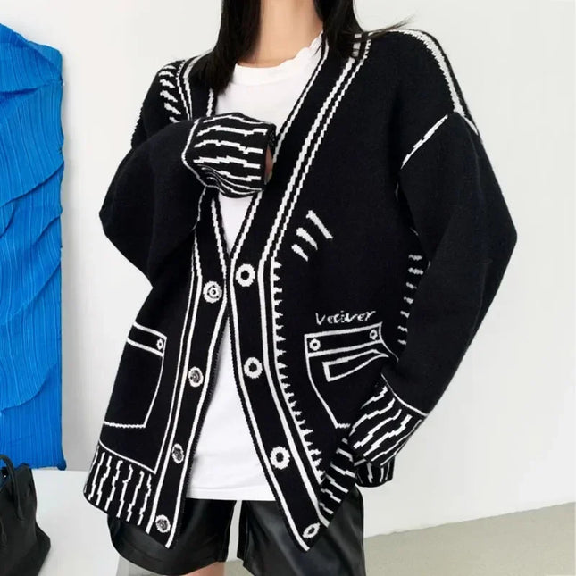 Weißer Strickmantel mit Graffiti Print, Rückansicht