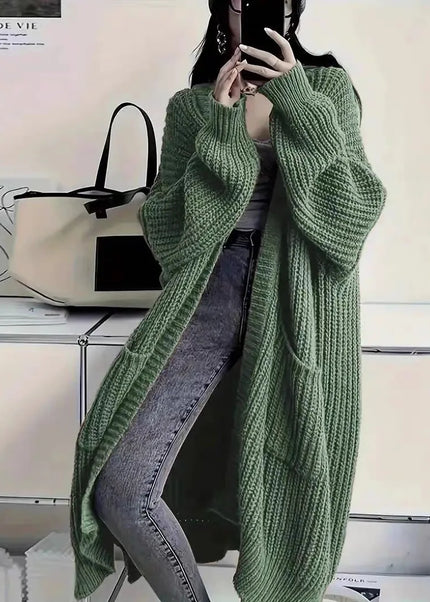 Olivgrüner Strickmantel Grobstrick lang, Vorderansicht