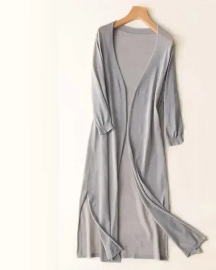 Grauer Sommer Strickmantel lang, Nahaufnahme des Materials