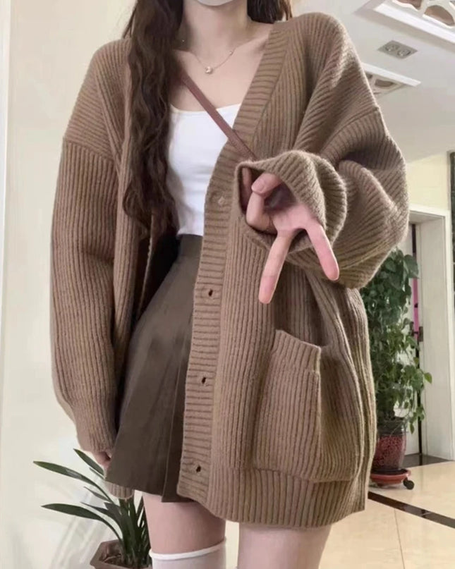 Strickmantel mit Oversize-Passform und V-Ausschnitt
