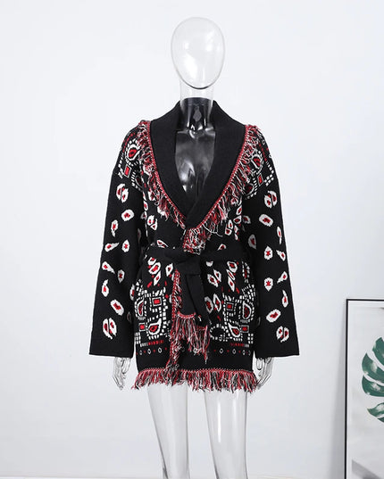 Schwarzer Strickmantel mit Bandana-Muster, Paisley-Jacquard in Schwarz und Rot