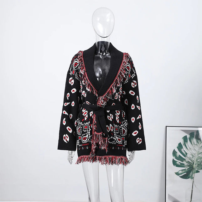 Schwarzer Strickmantel mit Bandana-Muster, Paisley-Jacquard in Schwarz und Rot