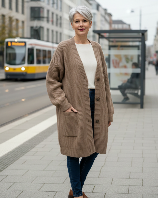 Taupefarbener Oversize Strickmantel mit Taschen - Ansicht 3