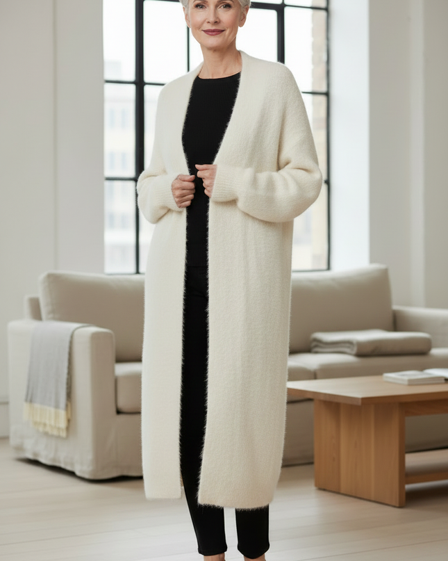 Weißer flauschiger Oversize-Strickmantel für kalte Tage - Ansicht 3