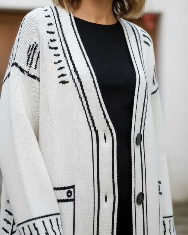 Weißer Strickmantel mit Graffiti Print - Oversize - Ansicht 4
